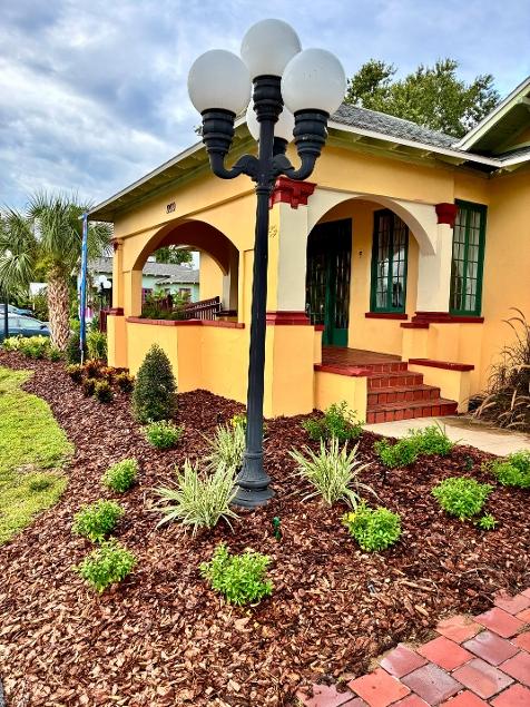 Front (Right-Angled)