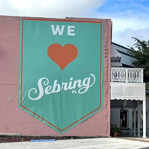 Quiz: Which Famous Sebring Landmark Are You? - Sebring_Sign_dt.jpg